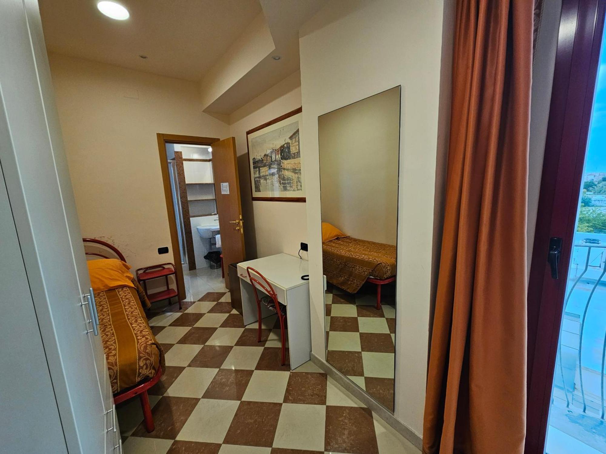 סניגליה Hotel Fiorella מראה חיצוני תמונה
