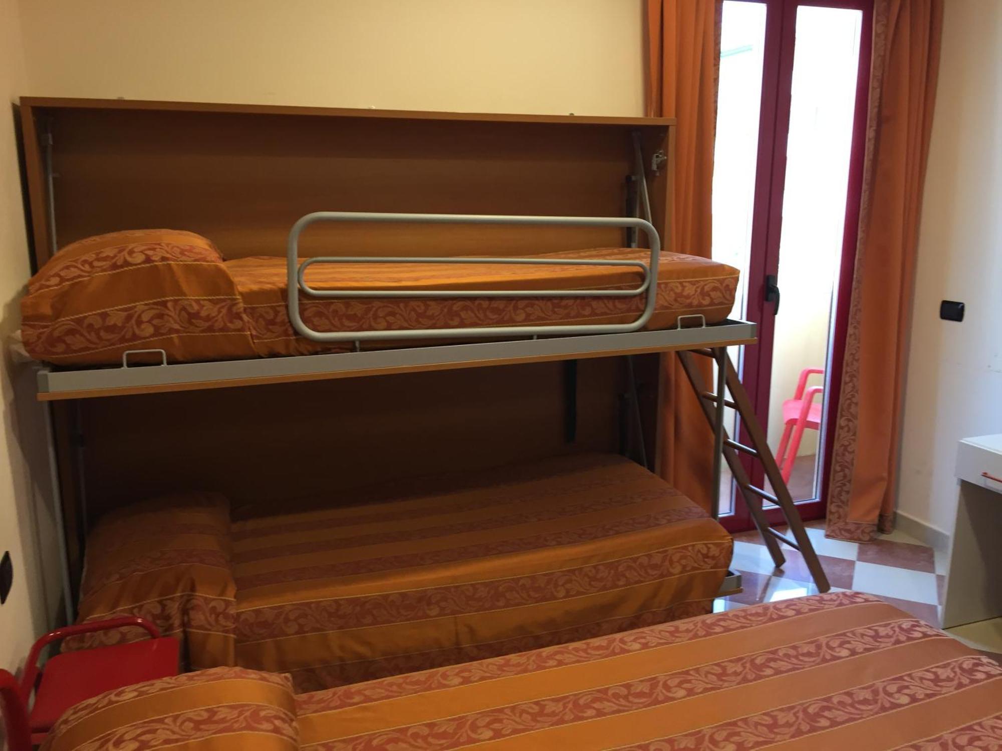 סניגליה Hotel Fiorella חדר תמונה